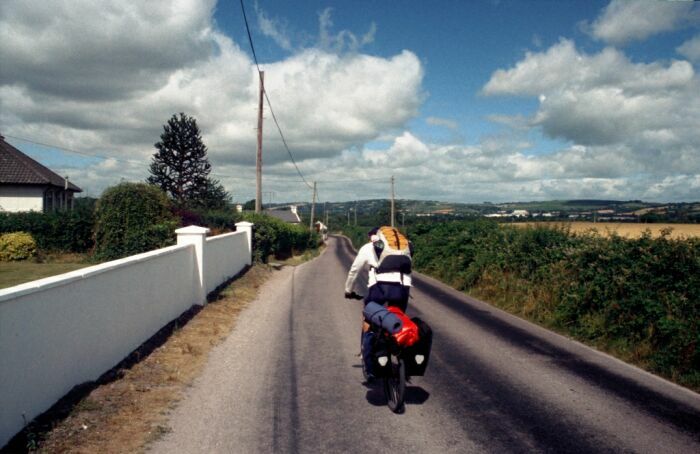 angenhme Überlandsfahrt südöstlich von Cork