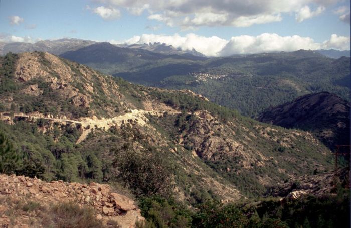 Blick auf Zonza und den Col de Bavella