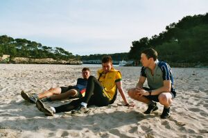 relaxen am Strand von Cala Mondrago