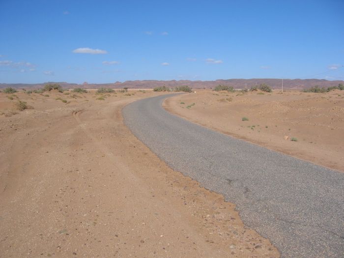 bei M´mahmid war die Straße kaum 2 m breit