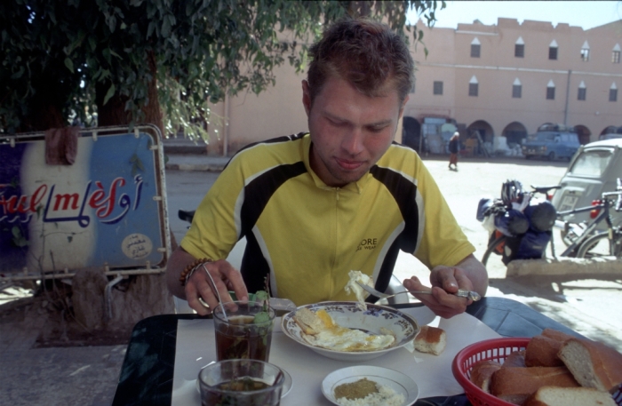 Conrad während des ausgiebigen Essen