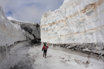 Ethnatour mit viel Schnee