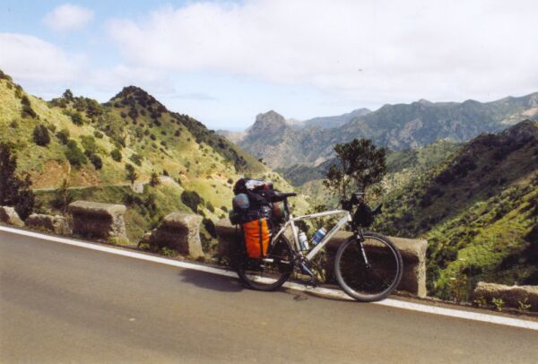 mein Fahrrad während des Anstiegs hinter Vallehermoso